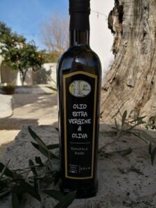 olio extravergine di oliva in bottiglia da 0,75 ml